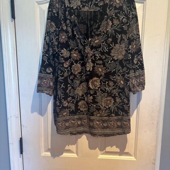 Lucky Brand Tops - Lucky Brand Black and Brown Paisley Top